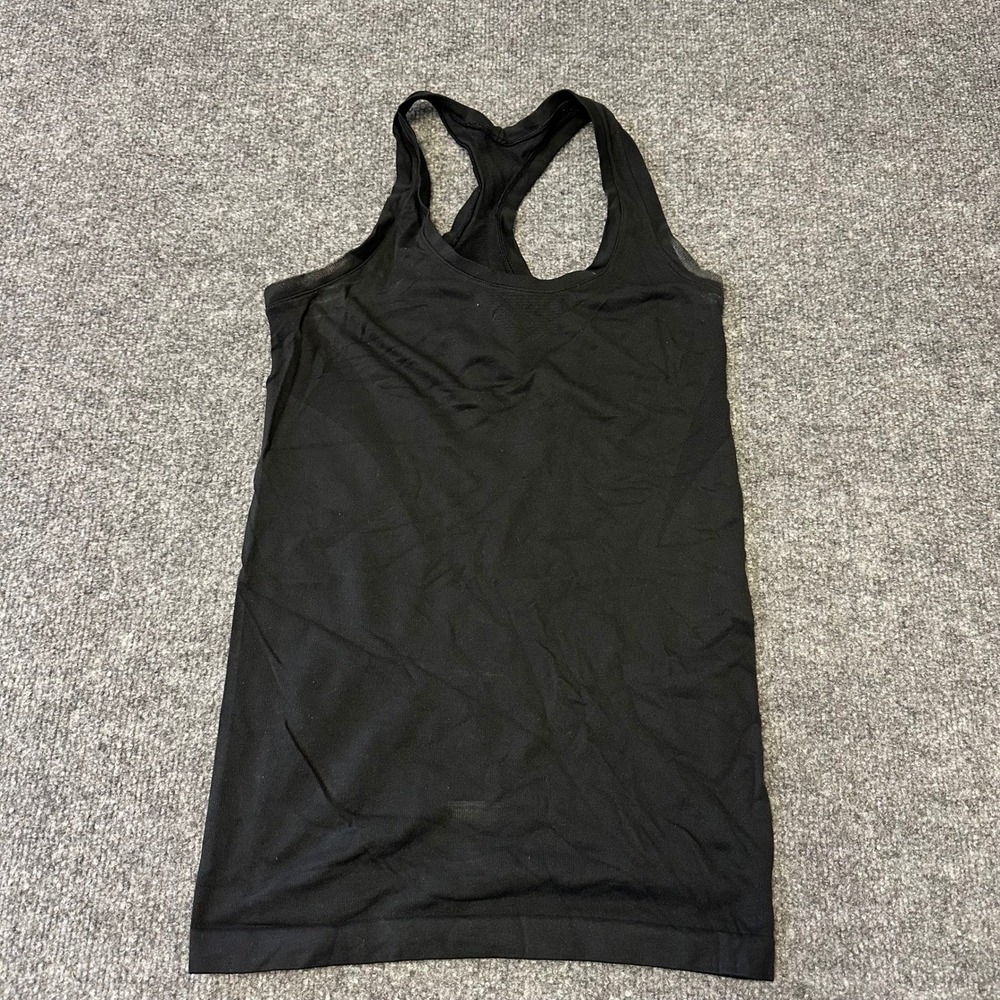 Lululemon Tank Top Womens Size 4 Black Ebb to Street Racerback Athletic Yoga